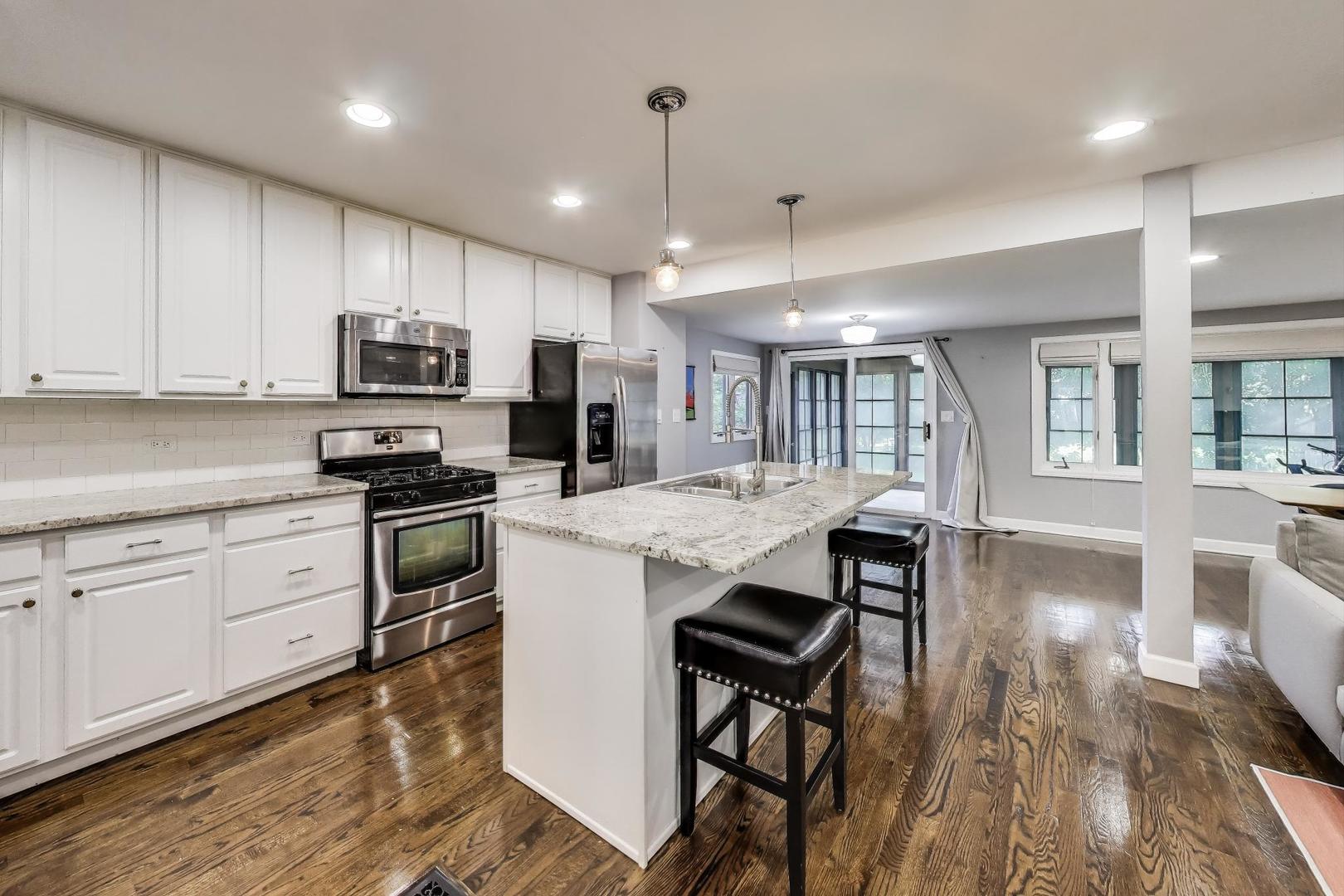 3905 Lawn Avenue, Western Springs, IL 60558