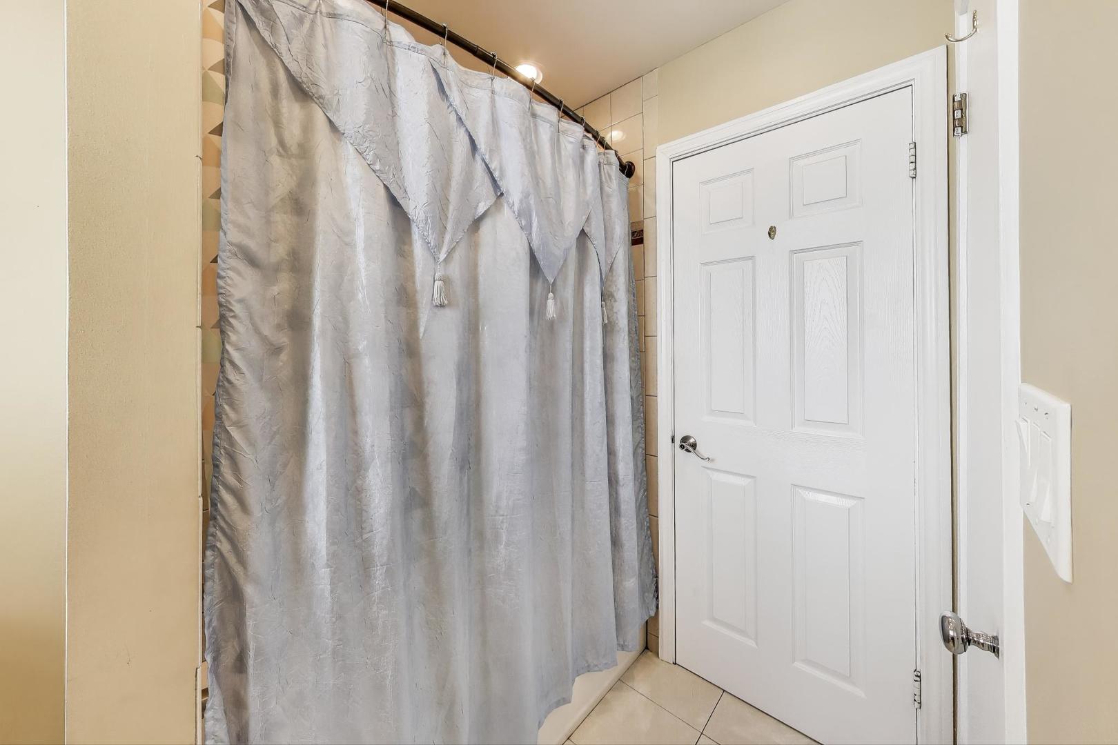 3905 Lawn Avenue, Western Springs, IL 60558