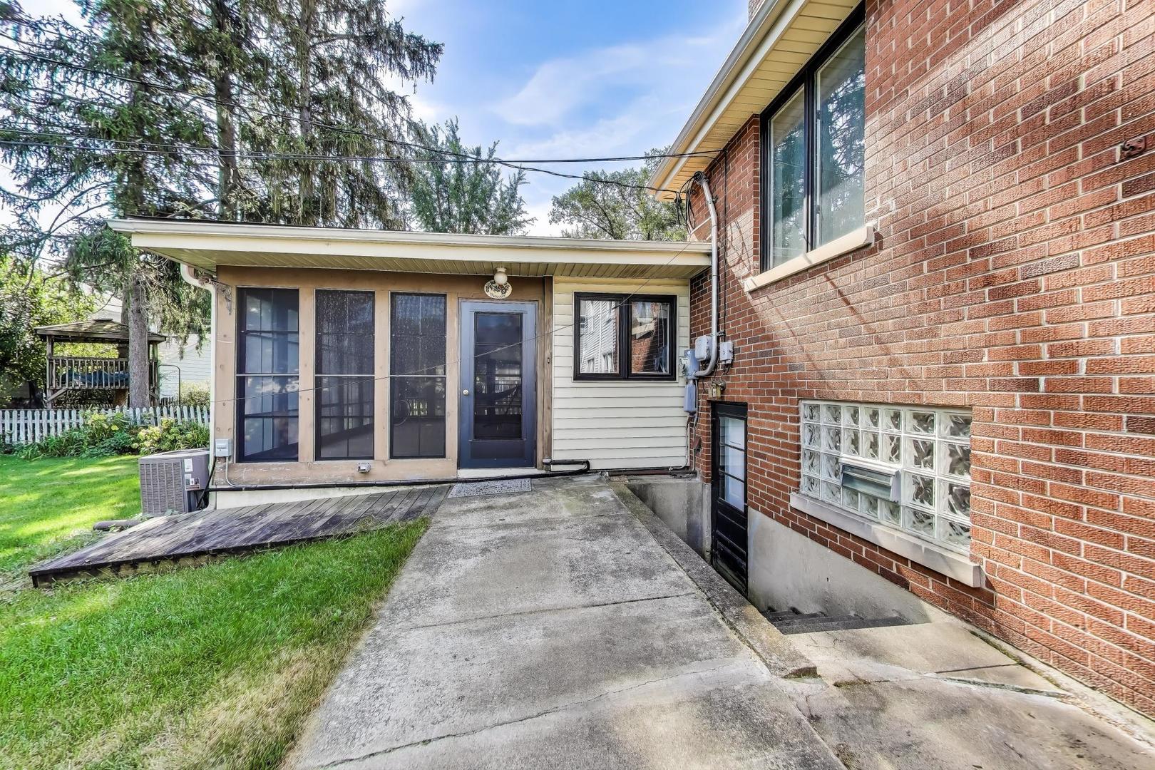 3905 Lawn Avenue, Western Springs, IL 60558
