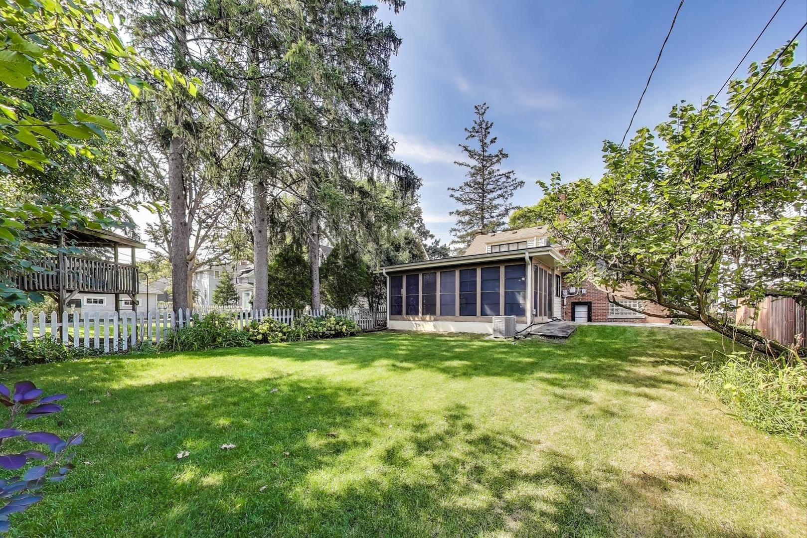 3905 Lawn Avenue, Western Springs, IL 60558
