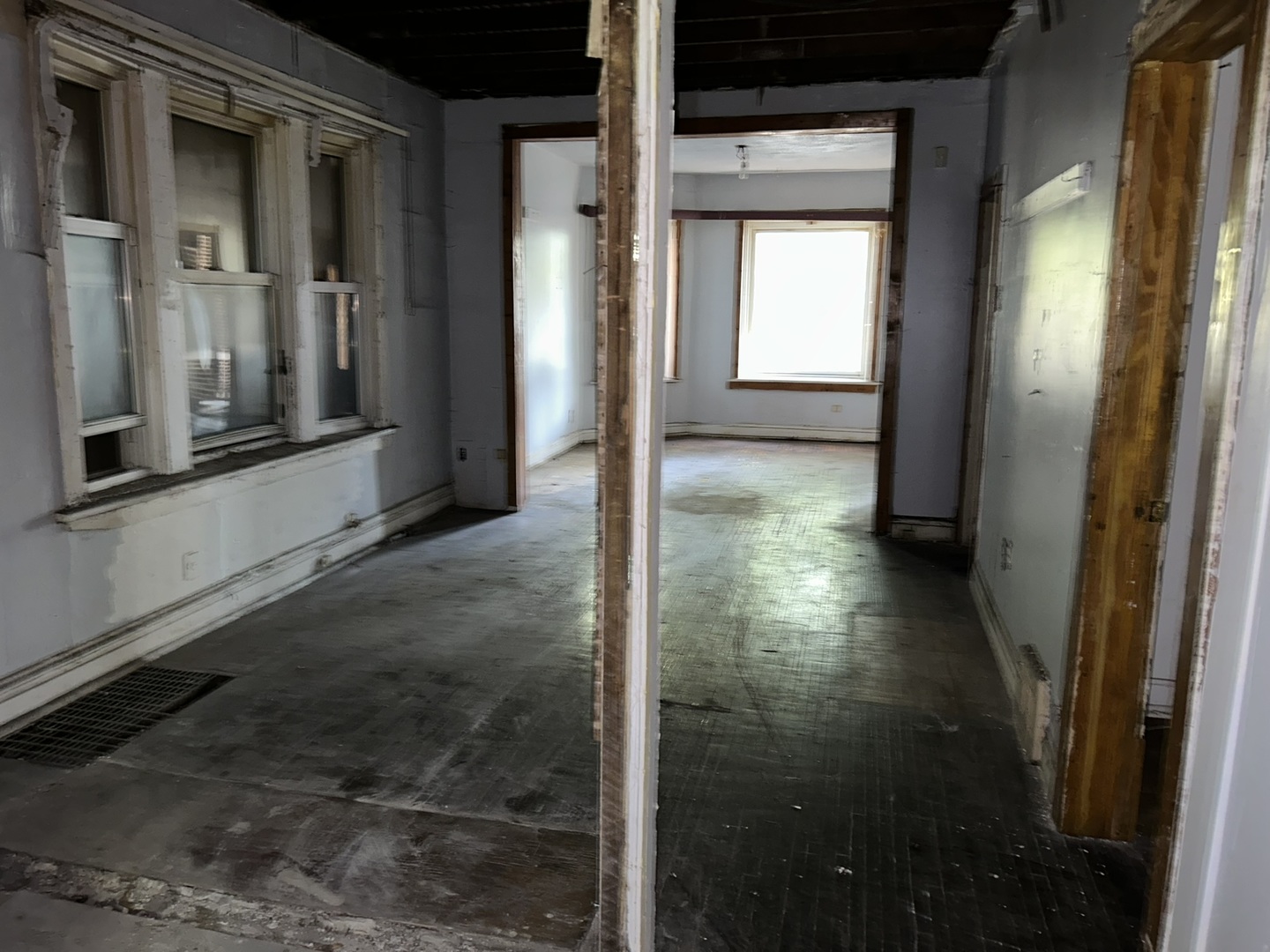 3704 W Ferdinand Street, Chicago, IL 60624
