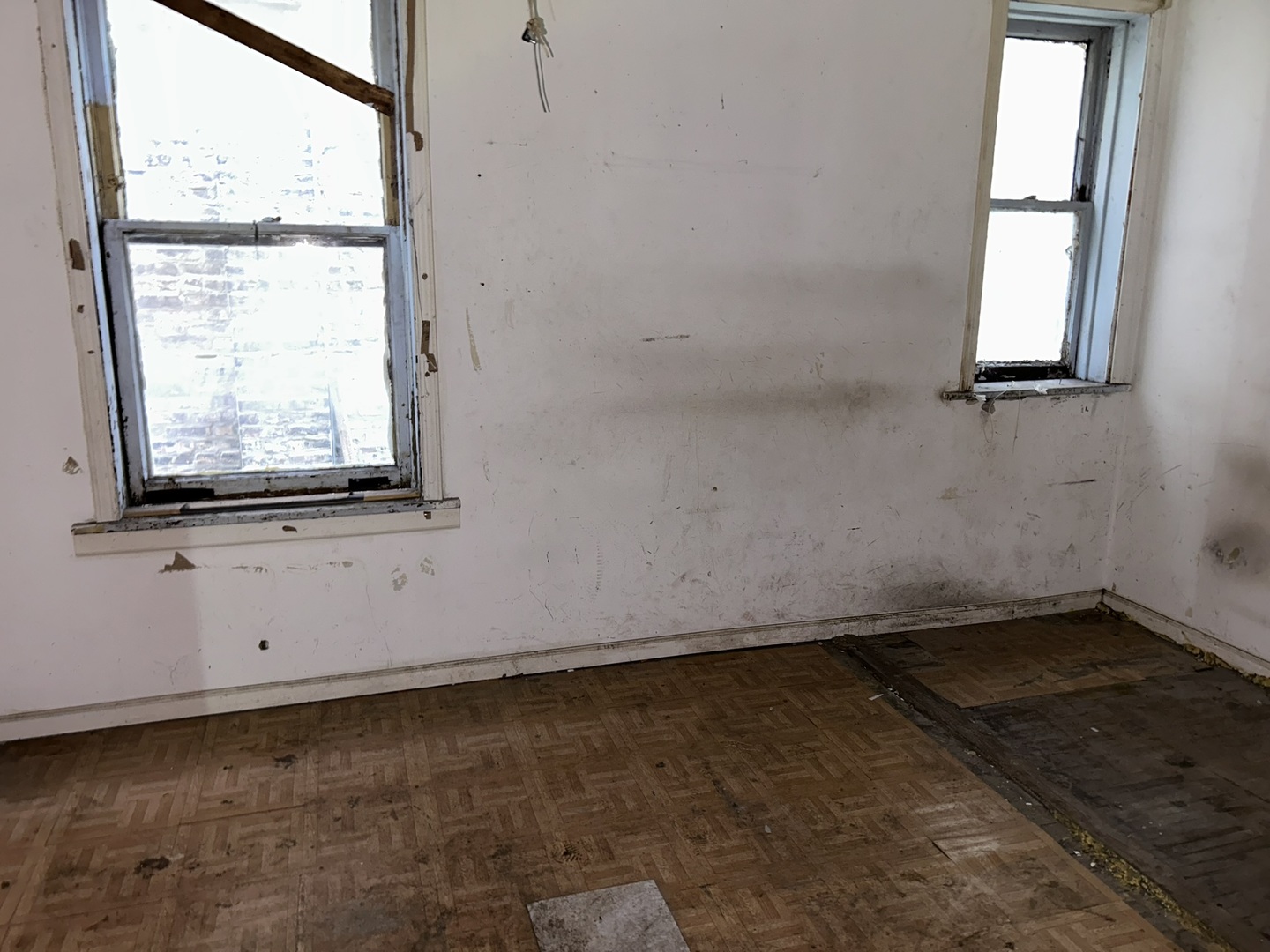 3704 W Ferdinand Street, Chicago, IL 60624