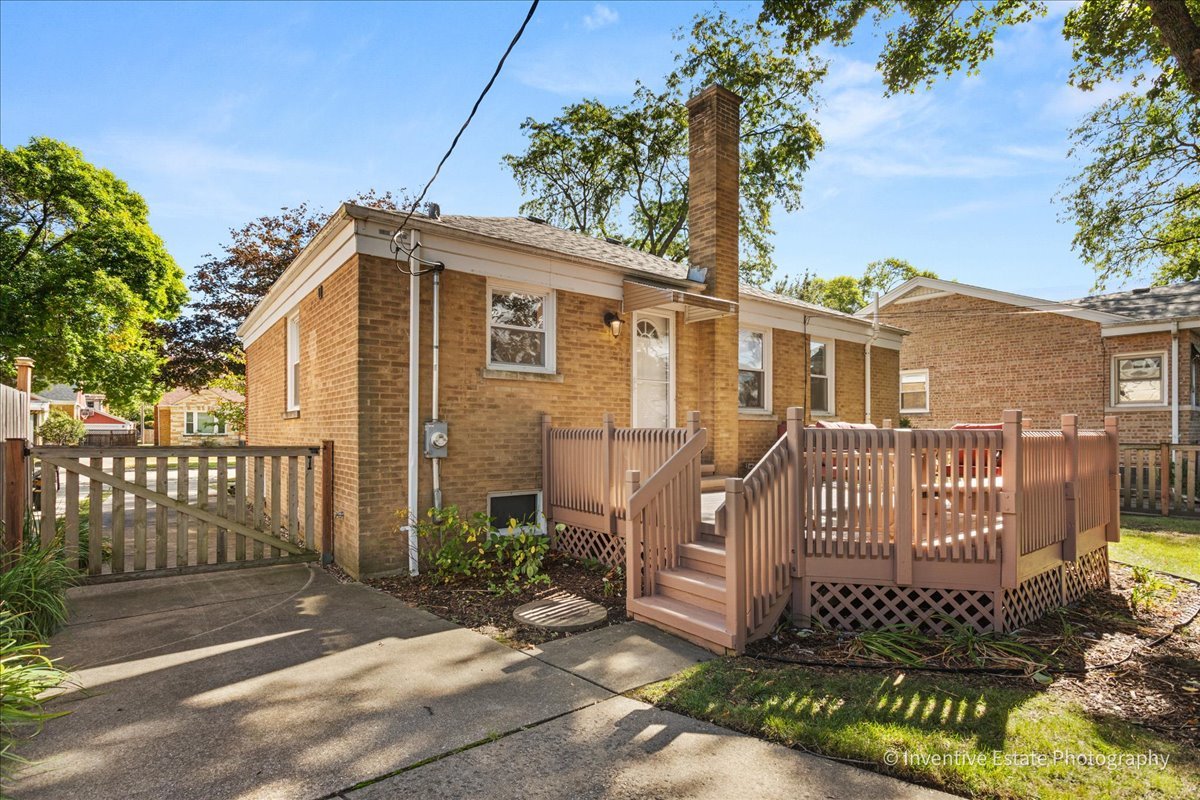 2522 S 6th Avenue, North Riverside, IL 60546
