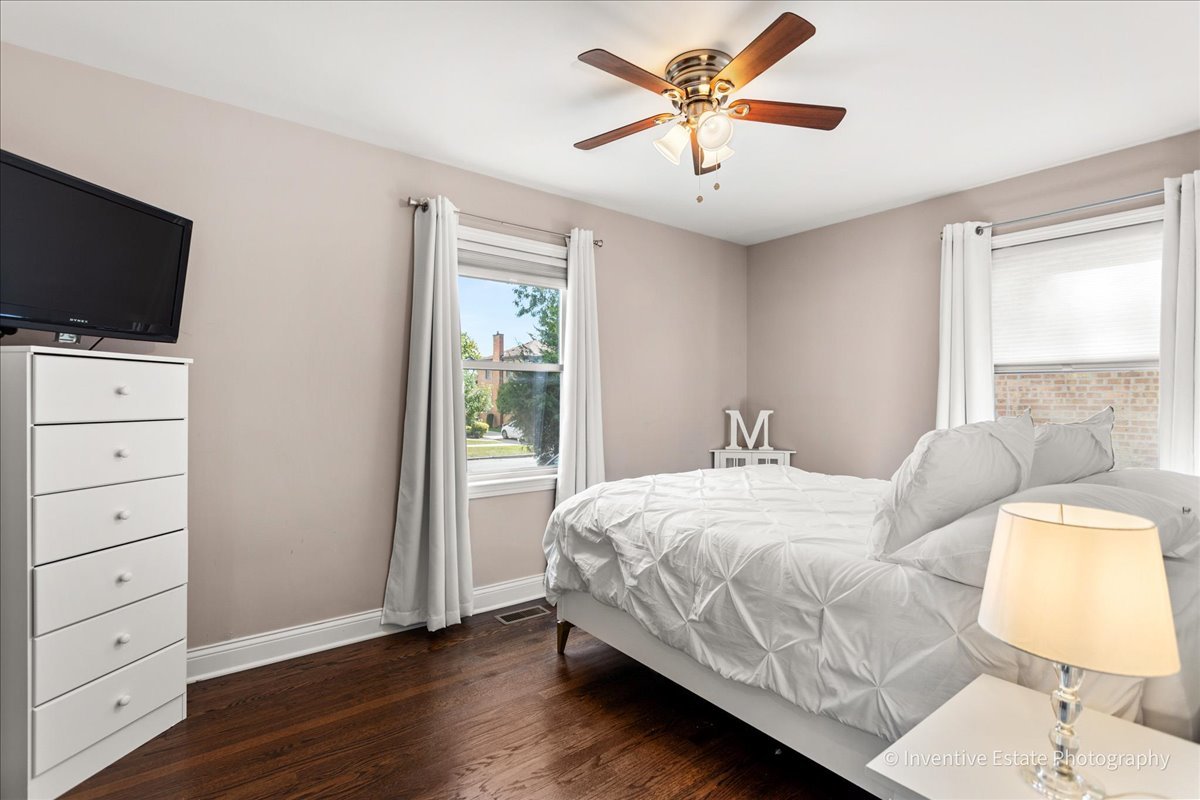 2522 S 6th Avenue, North Riverside, IL 60546