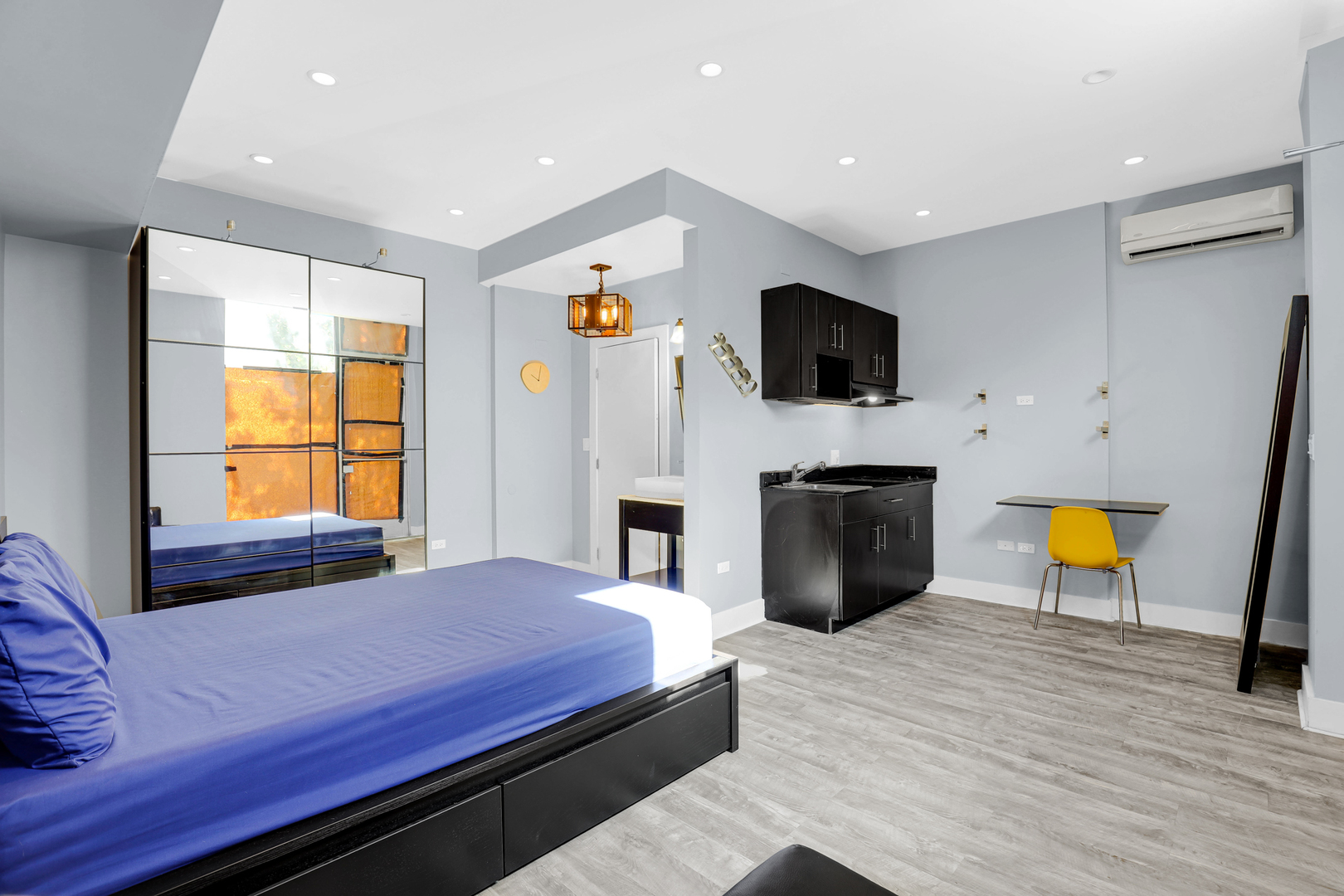 1100 W Adams Street #1, Chicago, IL 60607