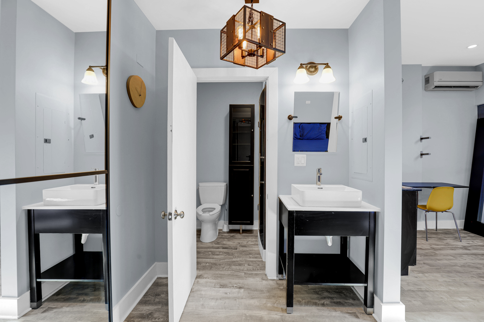 1100 W Adams Street #1, Chicago, IL 60607