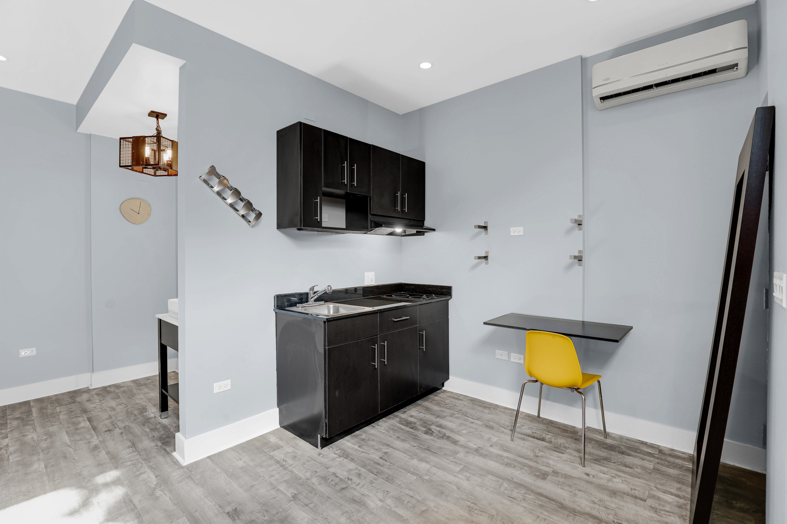 1100 W Adams Street #1, Chicago, IL 60607