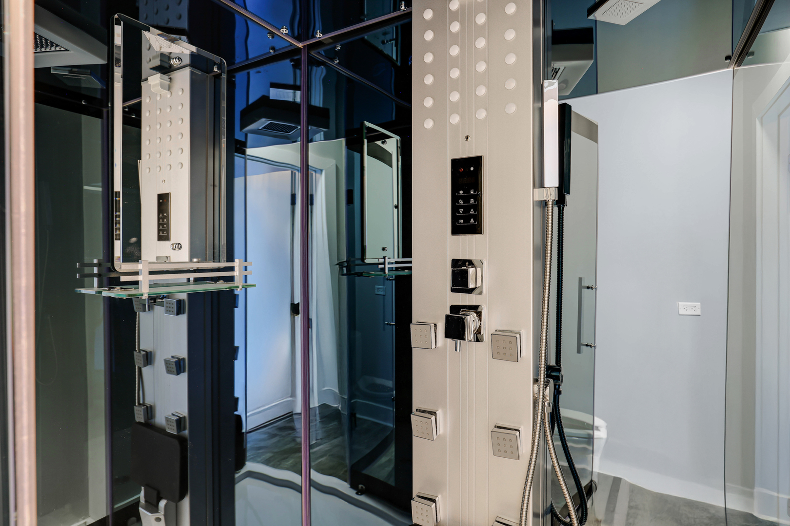 1100 W Adams Street #1, Chicago, IL 60607