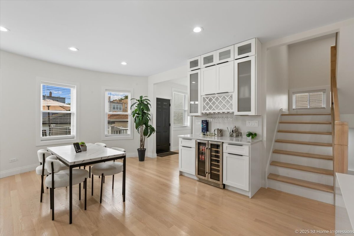 7440 S Oglesby Avenue, Chicago, IL 60649