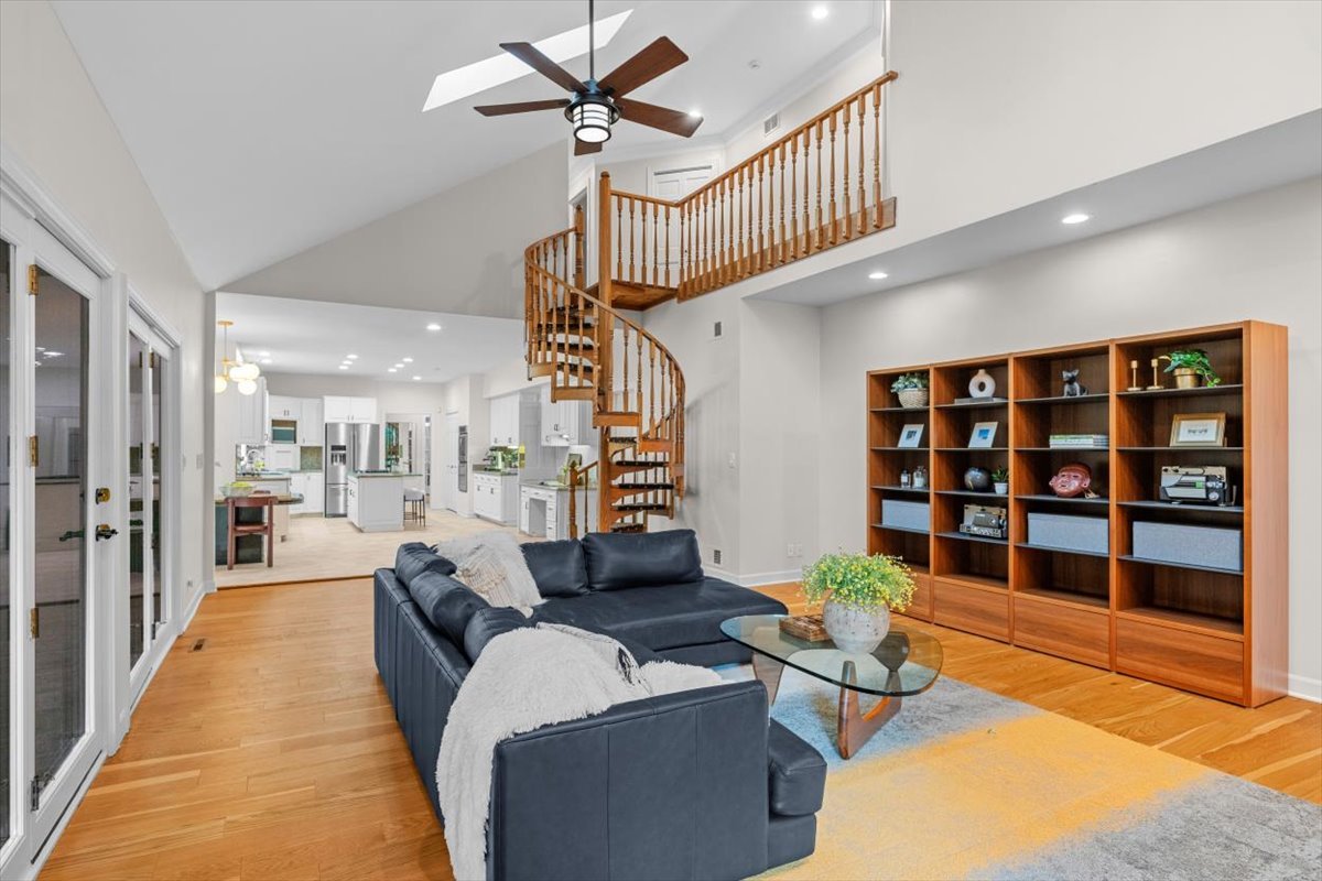 5825 Blue Heron Drive, Long Grove, IL 60047