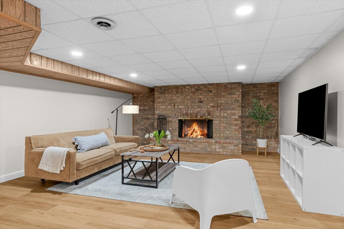 5825 Blue Heron Drive, Long Grove, IL 60047