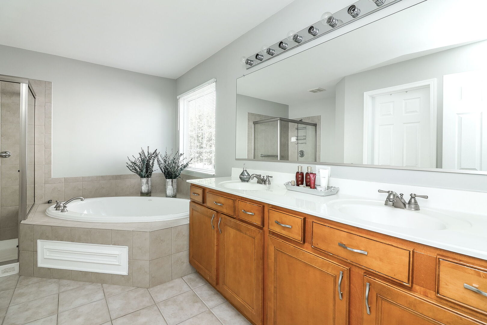 205 Atwell Street, Elgin, IL 60124