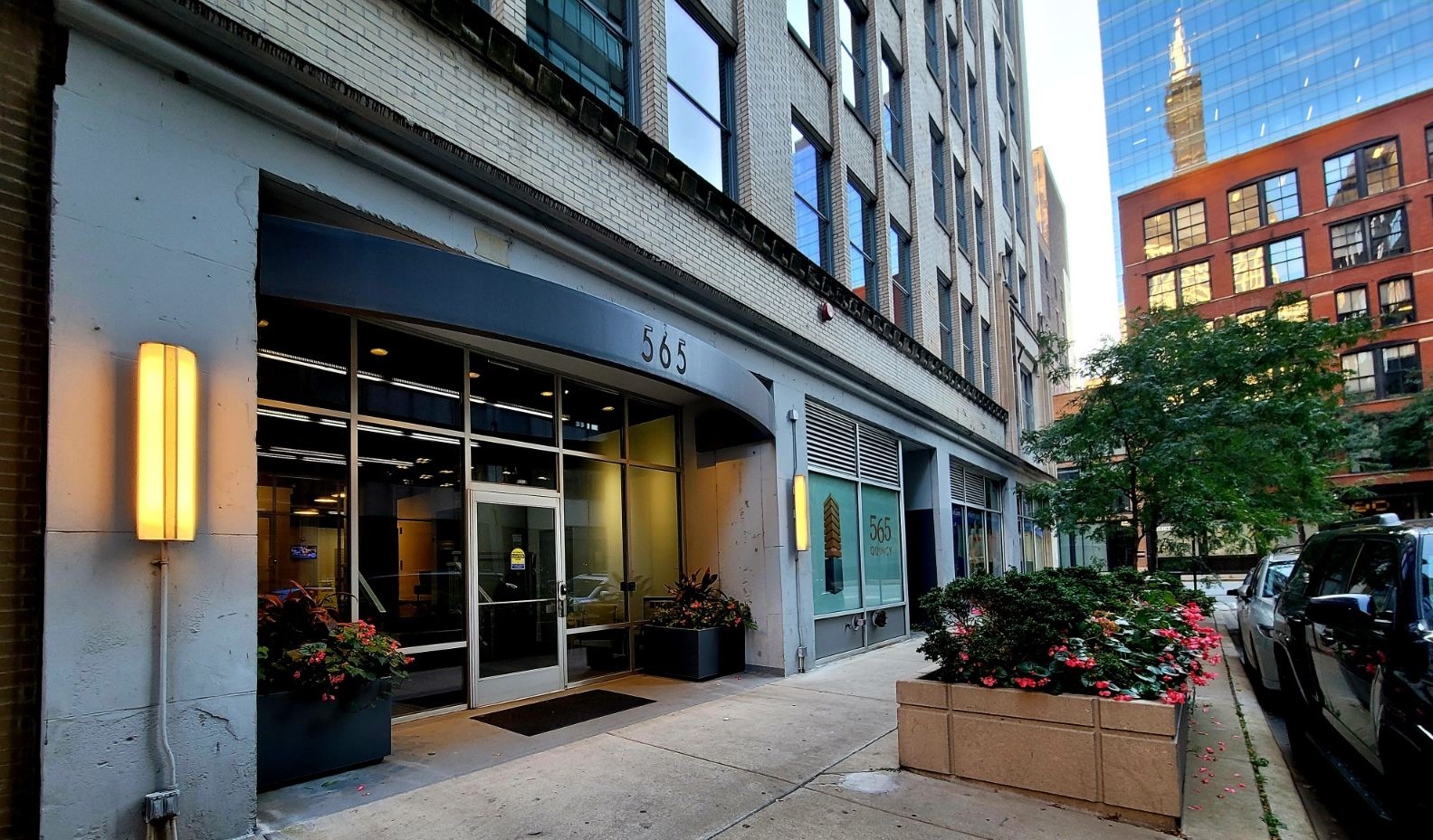 565 W Quincy Street #711, Chicago, IL 60661