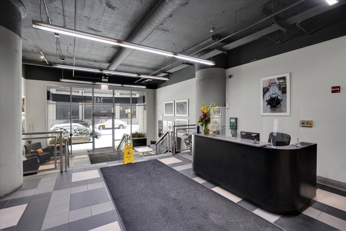 565 W Quincy Street #711, Chicago, IL 60661