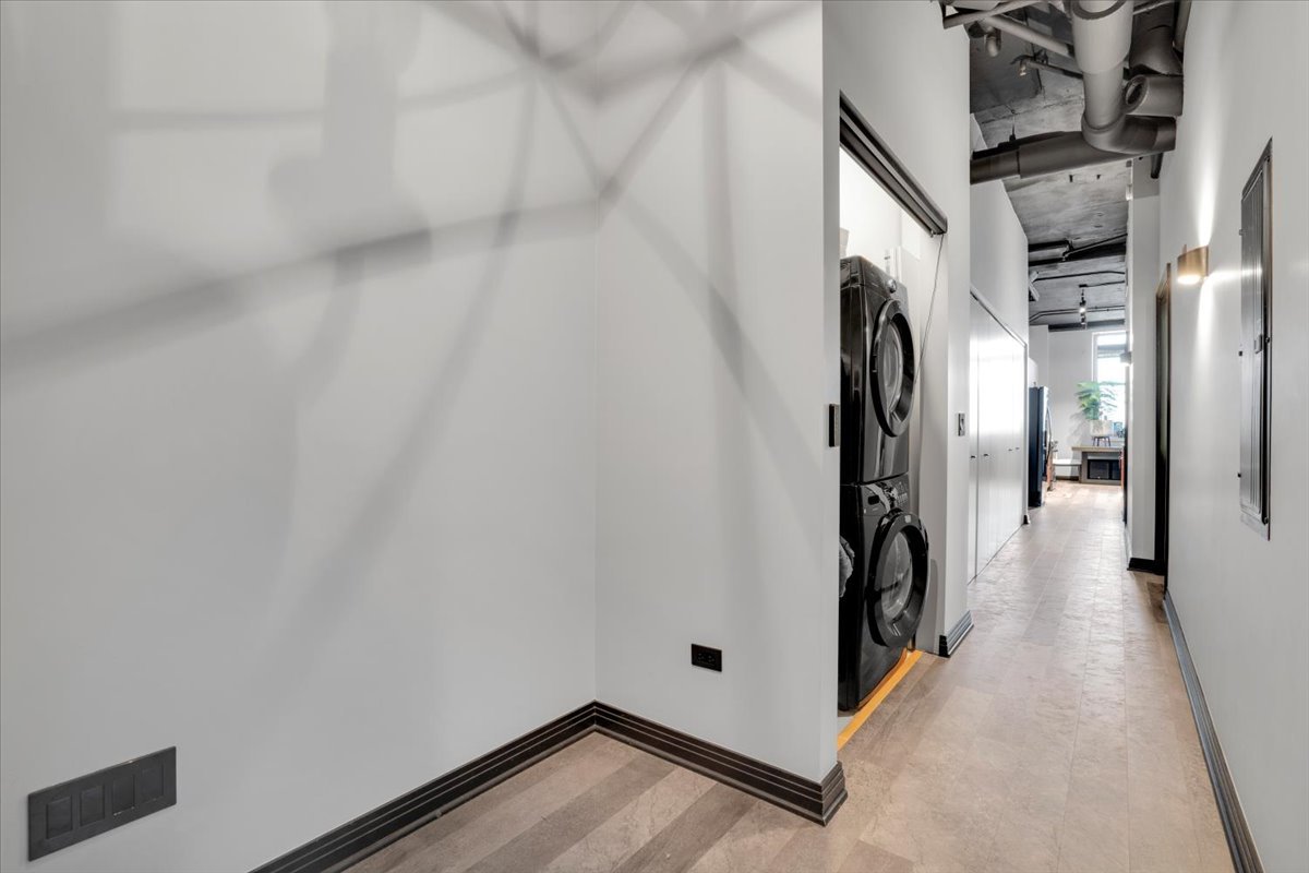565 W Quincy Street #711, Chicago, IL 60661