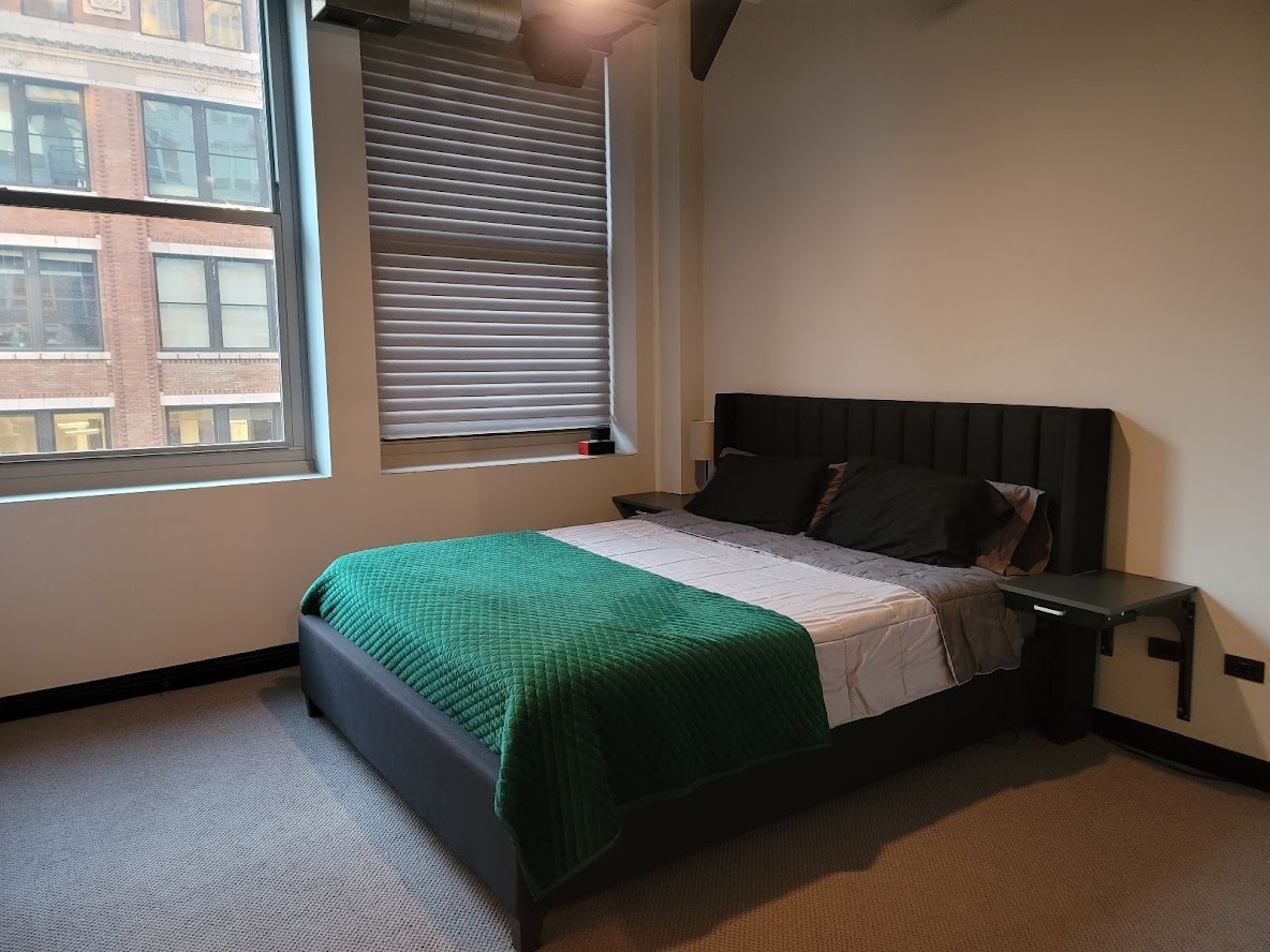 565 W Quincy Street #711, Chicago, IL 60661