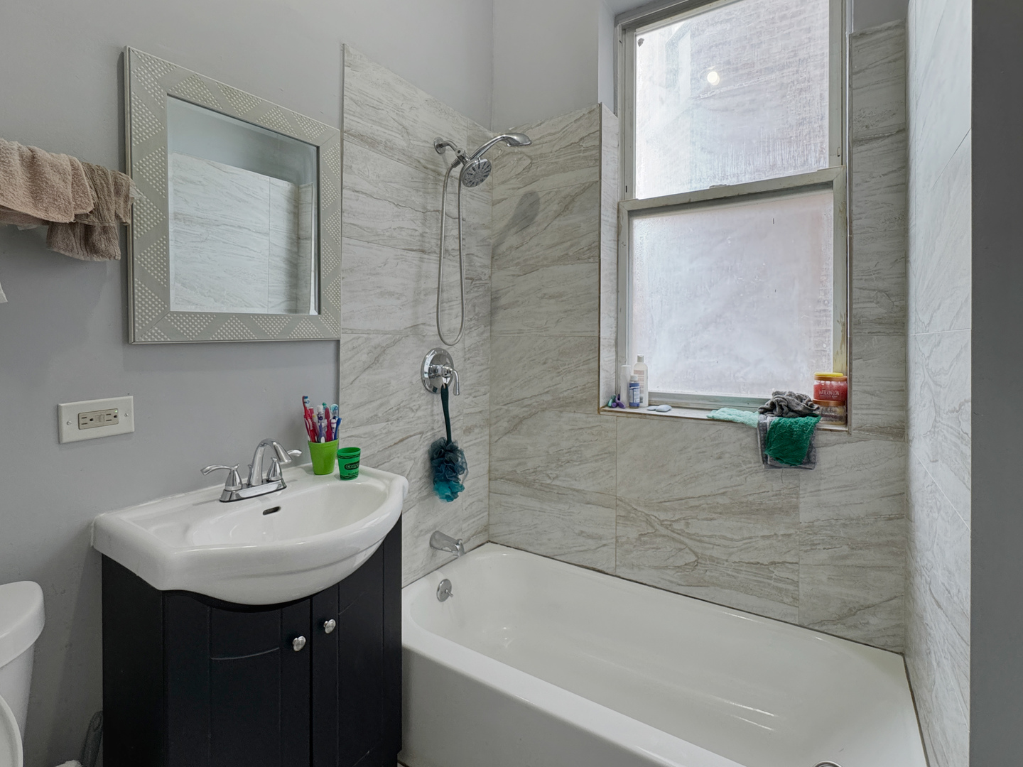 5943 S Indiana Avenue, Chicago, IL 60637