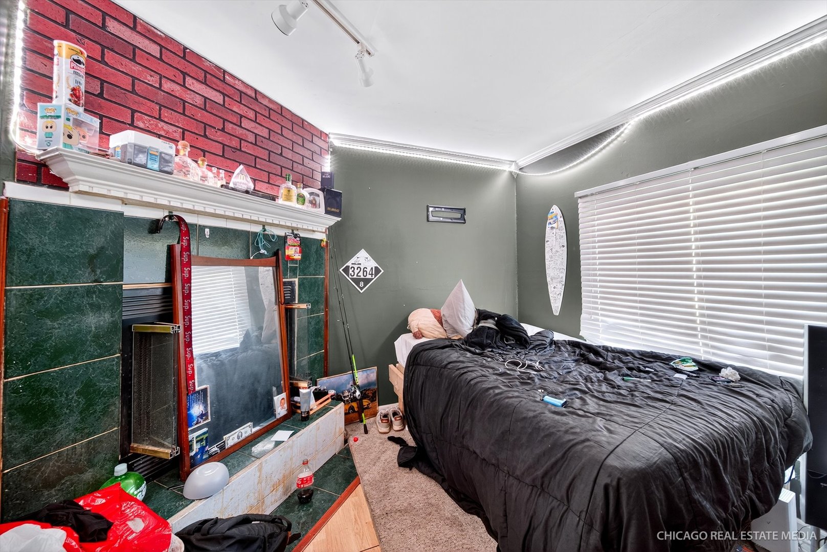 135 Springleaf Drive, Bolingbrook, IL 60440