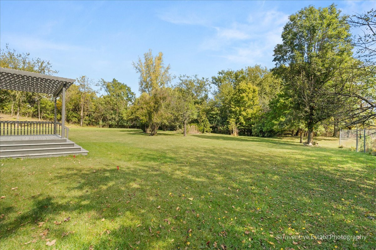 10S641 S Garfield Avenue, Burr Ridge, IL 60527