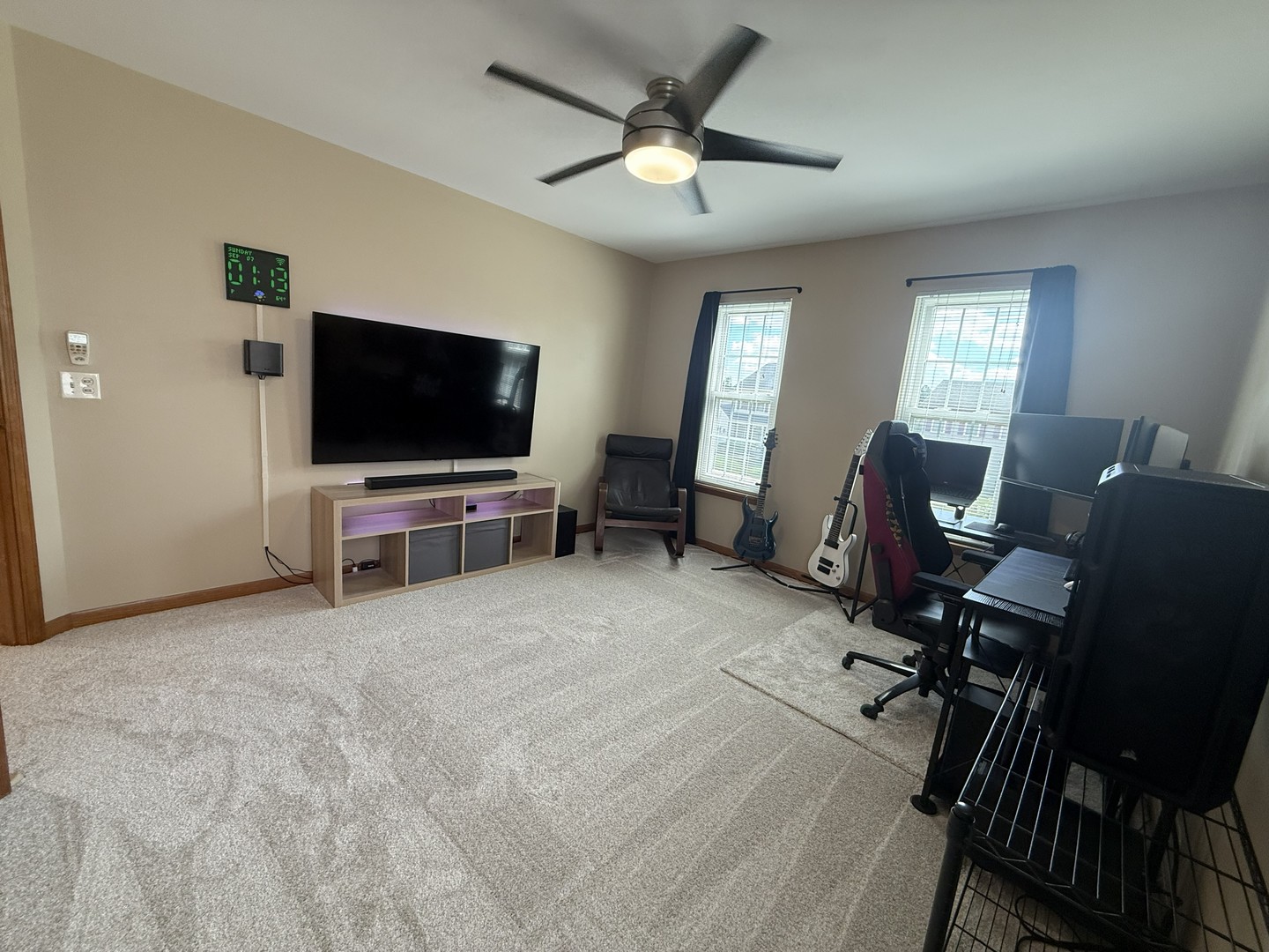 2420 Glenford Drive, Aurora, IL 60502