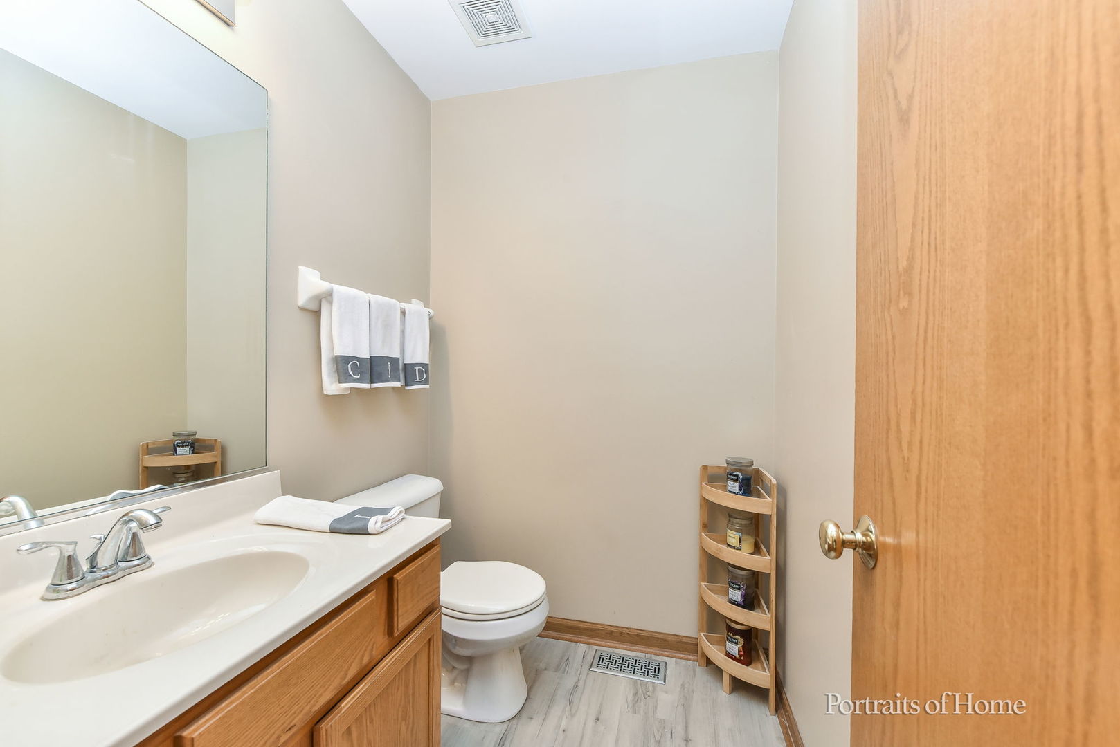 2420 Glenford Drive, Aurora, IL 60502
