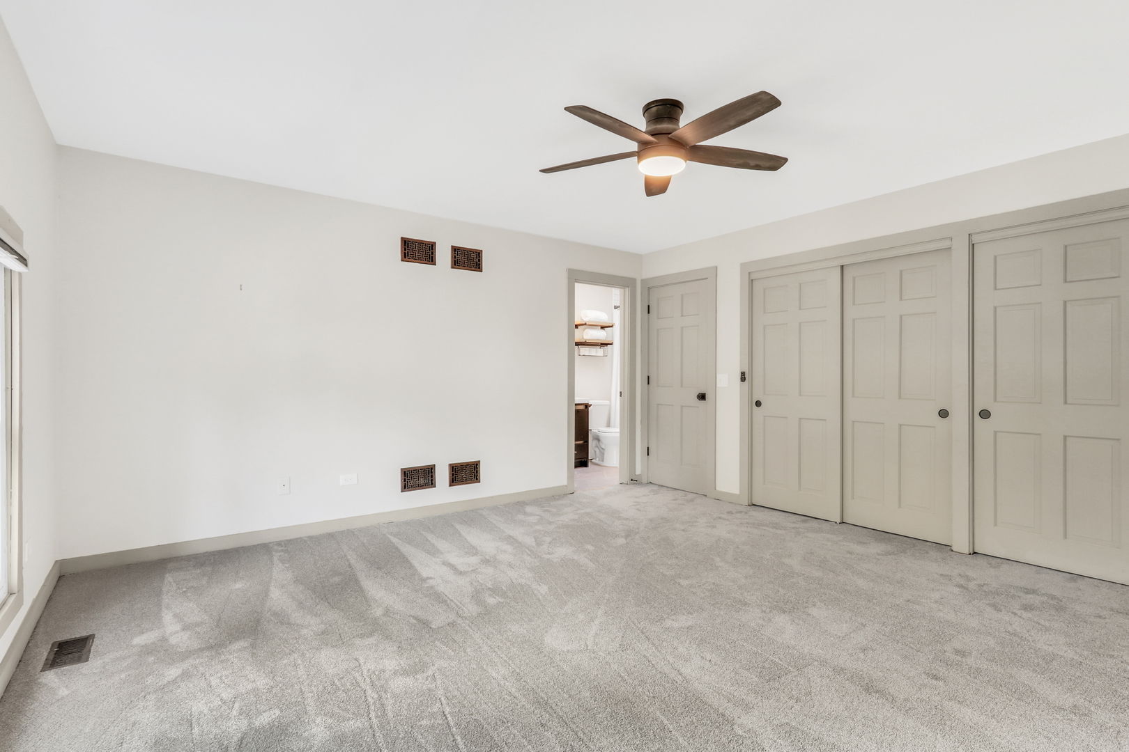 334 Concord Square, Gurnee, IL 60031