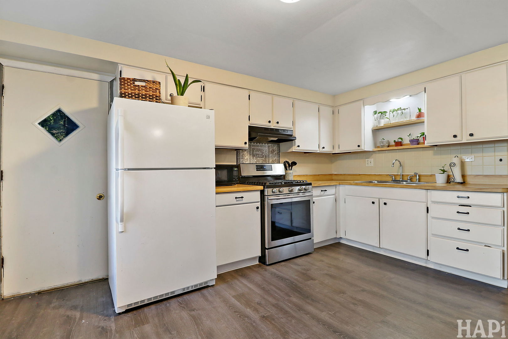 1408 North Avenue, Round Lake Beach, IL 60073