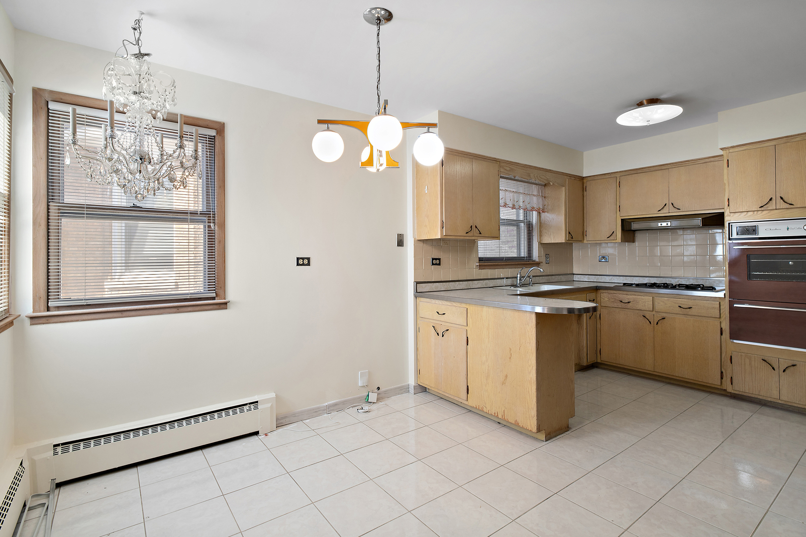 5705 W Higgins Avenue, Chicago, IL 60630
