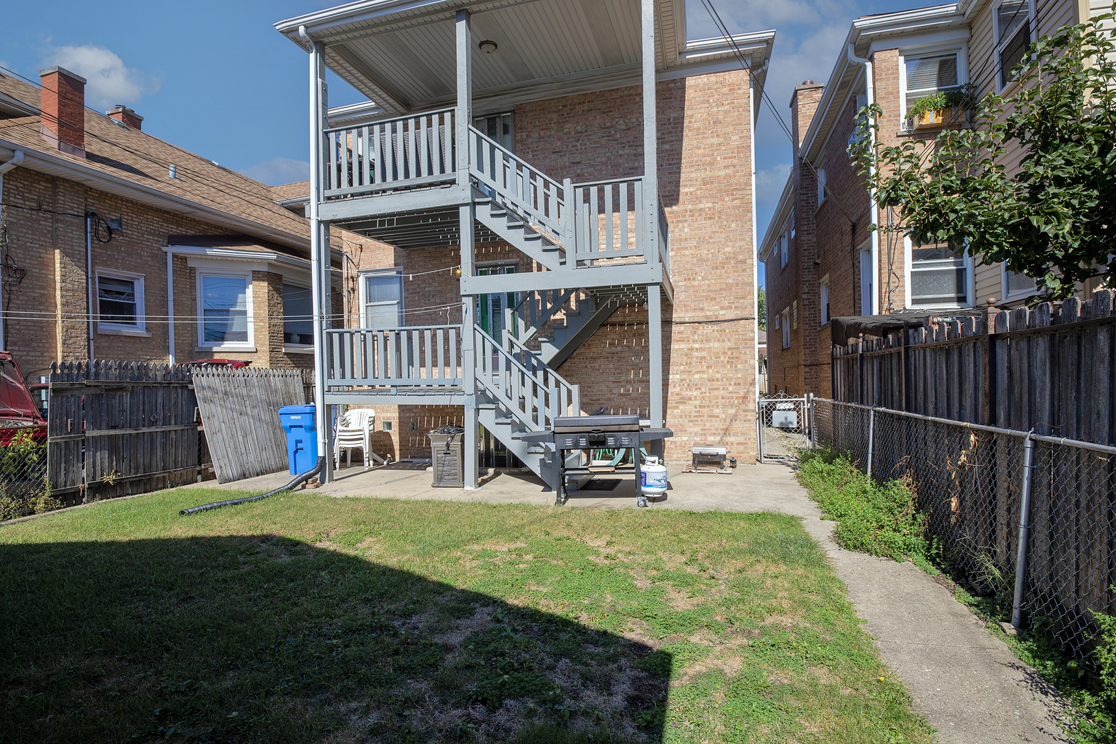 5705 W Higgins Avenue, Chicago, IL 60630