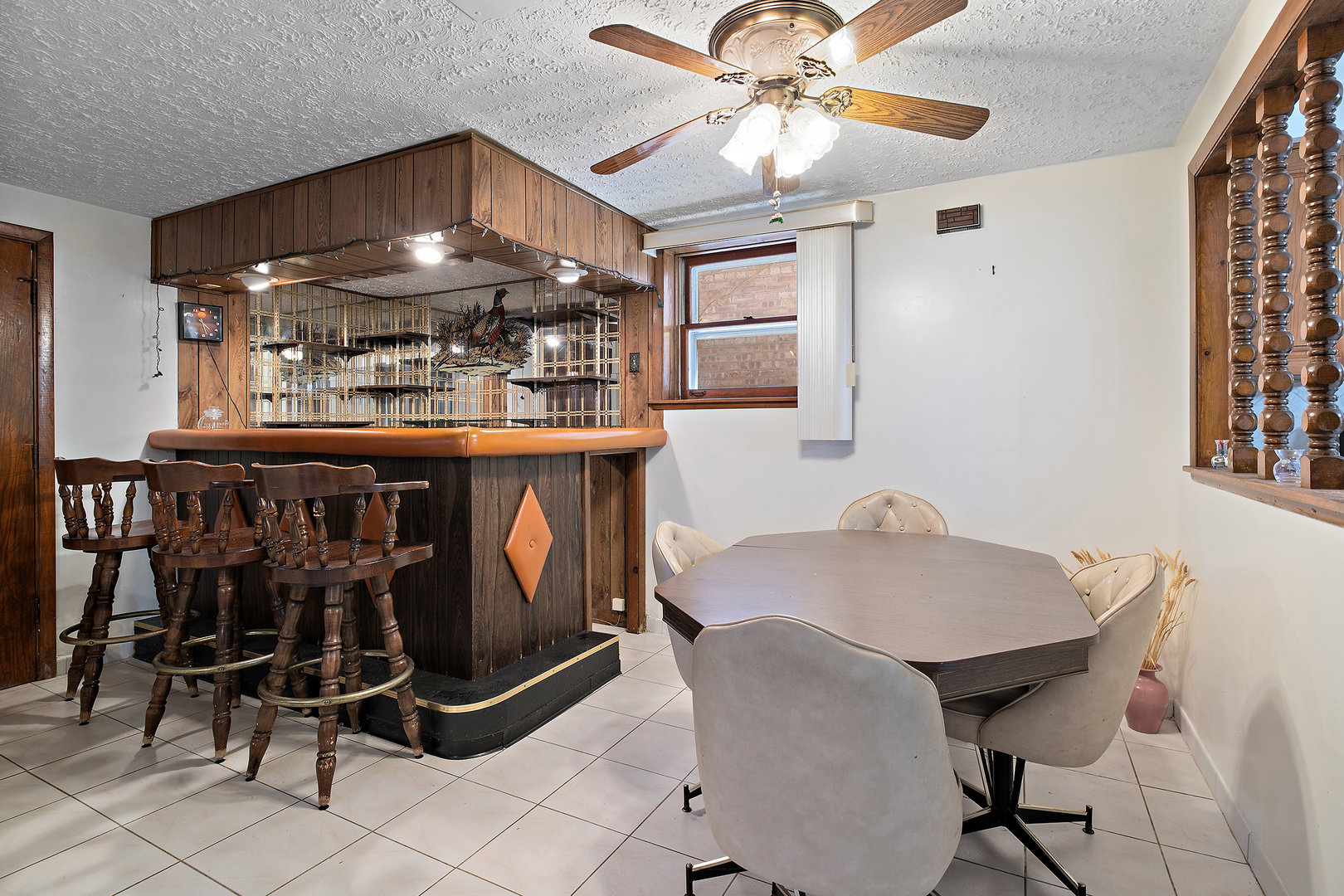 5705 W Higgins Avenue, Chicago, IL 60630