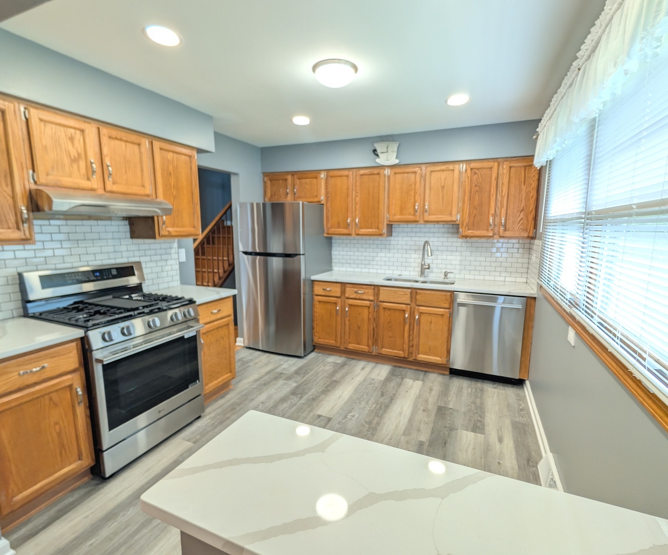 476 Raupp Boulevard, Buffalo Grove, IL 60089