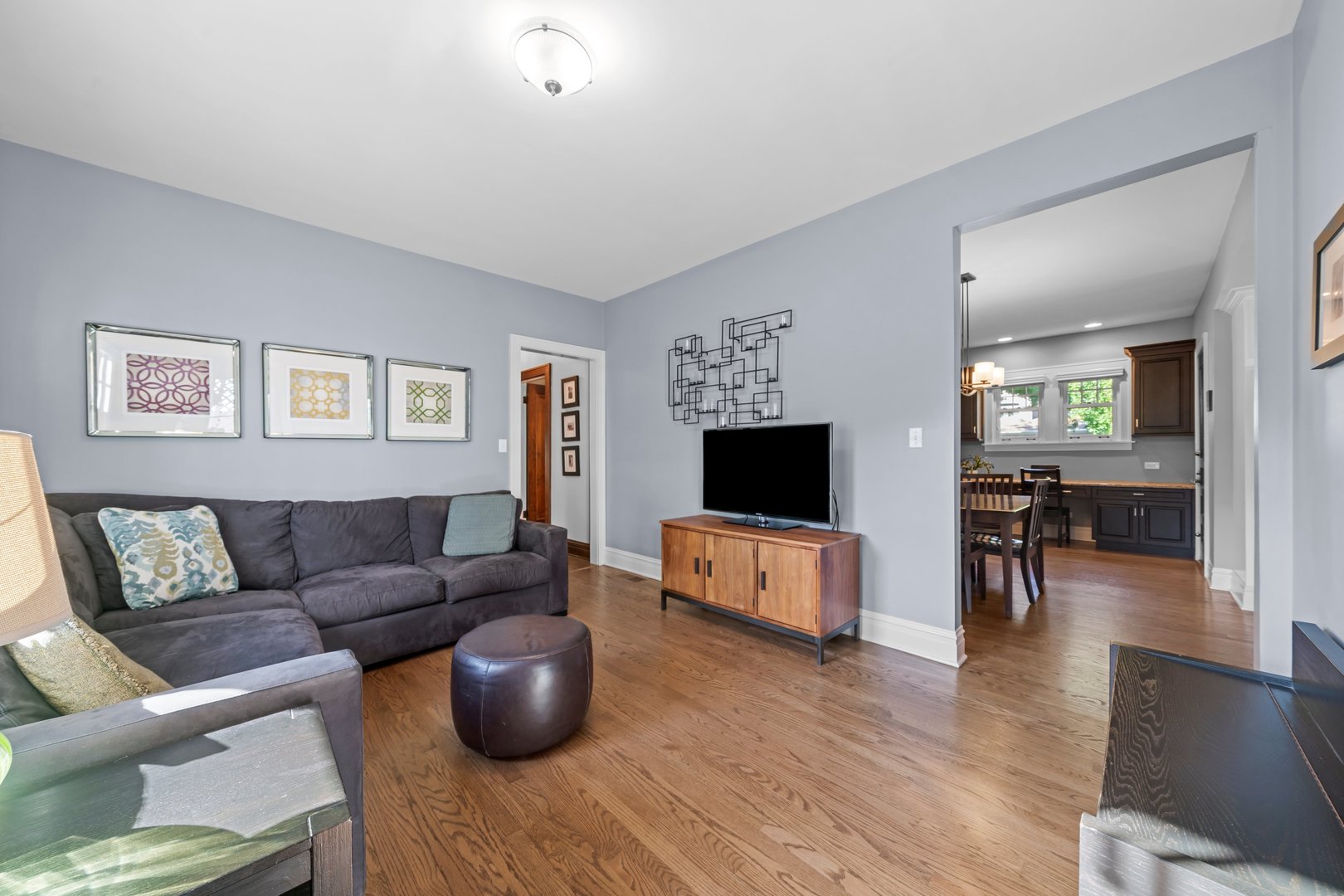 421 S Sunnyside Avenue, Elmhurst, IL 60126