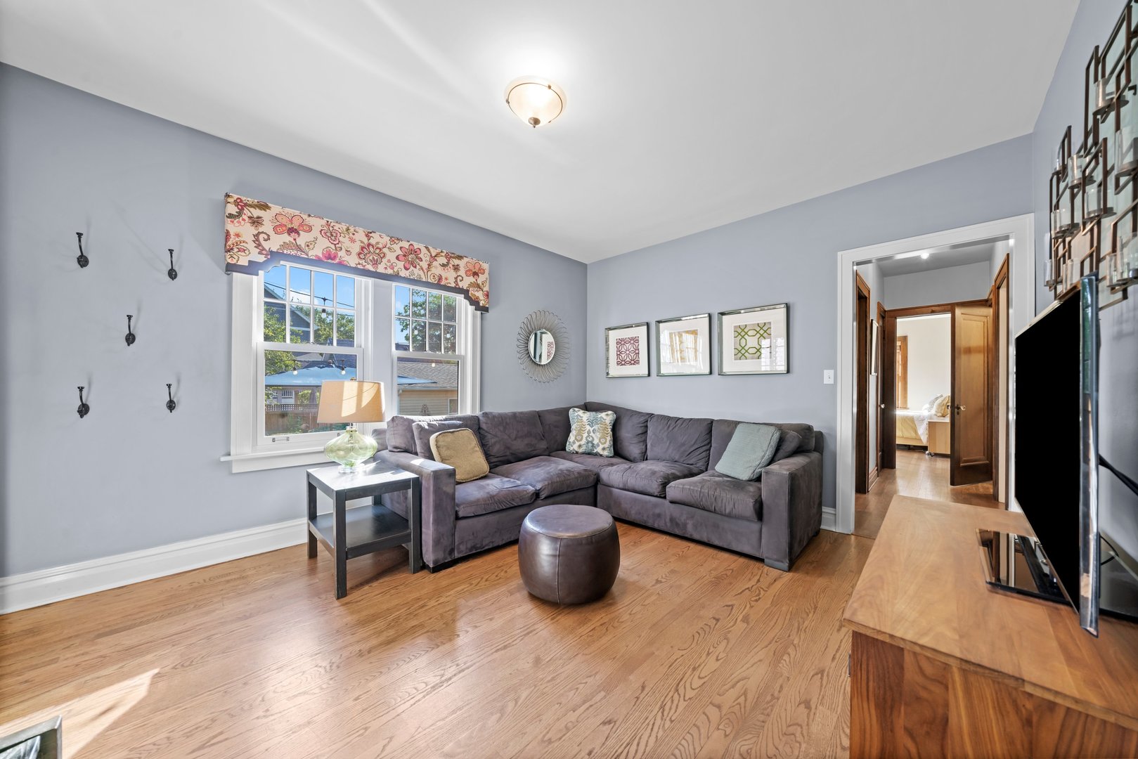 421 S Sunnyside Avenue, Elmhurst, IL 60126