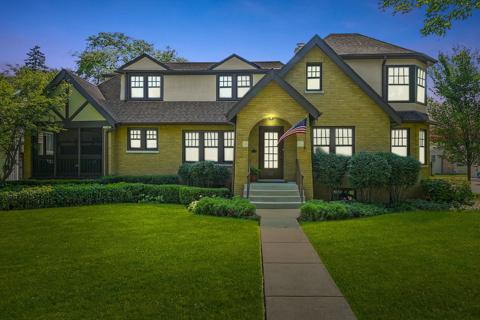 421 S Sunnyside Avenue, Elmhurst, IL 60126