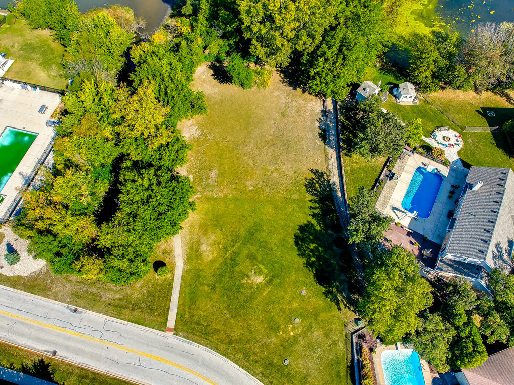 15633 Orlan Brook Drive, Orland Park, IL 60462