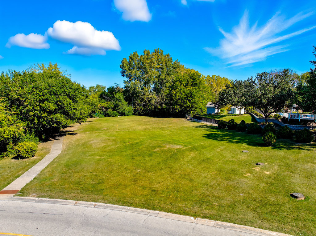 15633 Orlan Brook Drive, Orland Park, IL 60462