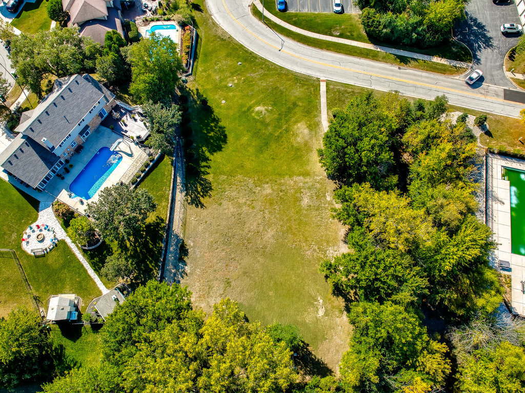 15633 Orlan Brook Drive, Orland Park, IL 60462