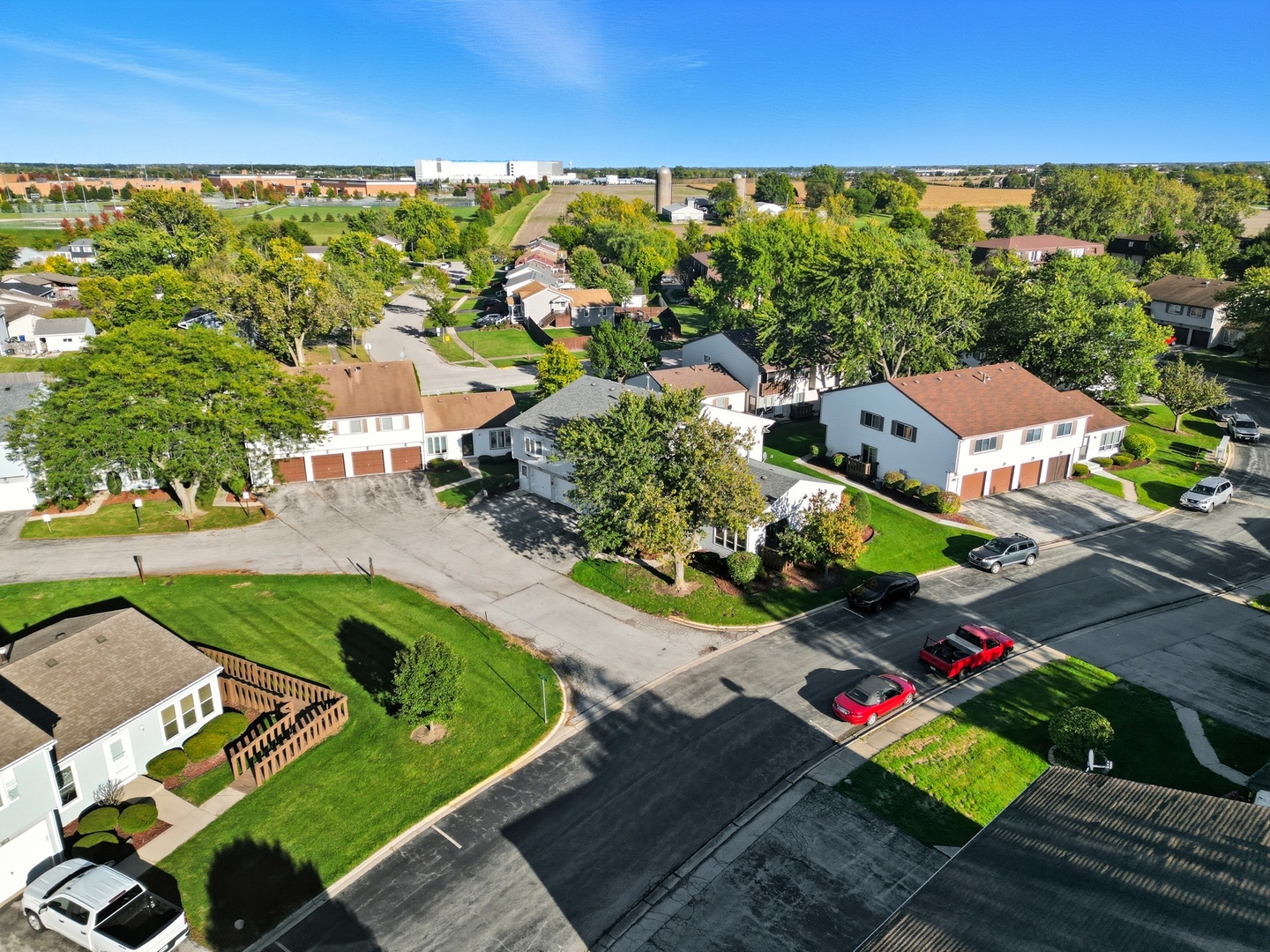 20137 S Hampton Court #A, Frankfort, IL 60423