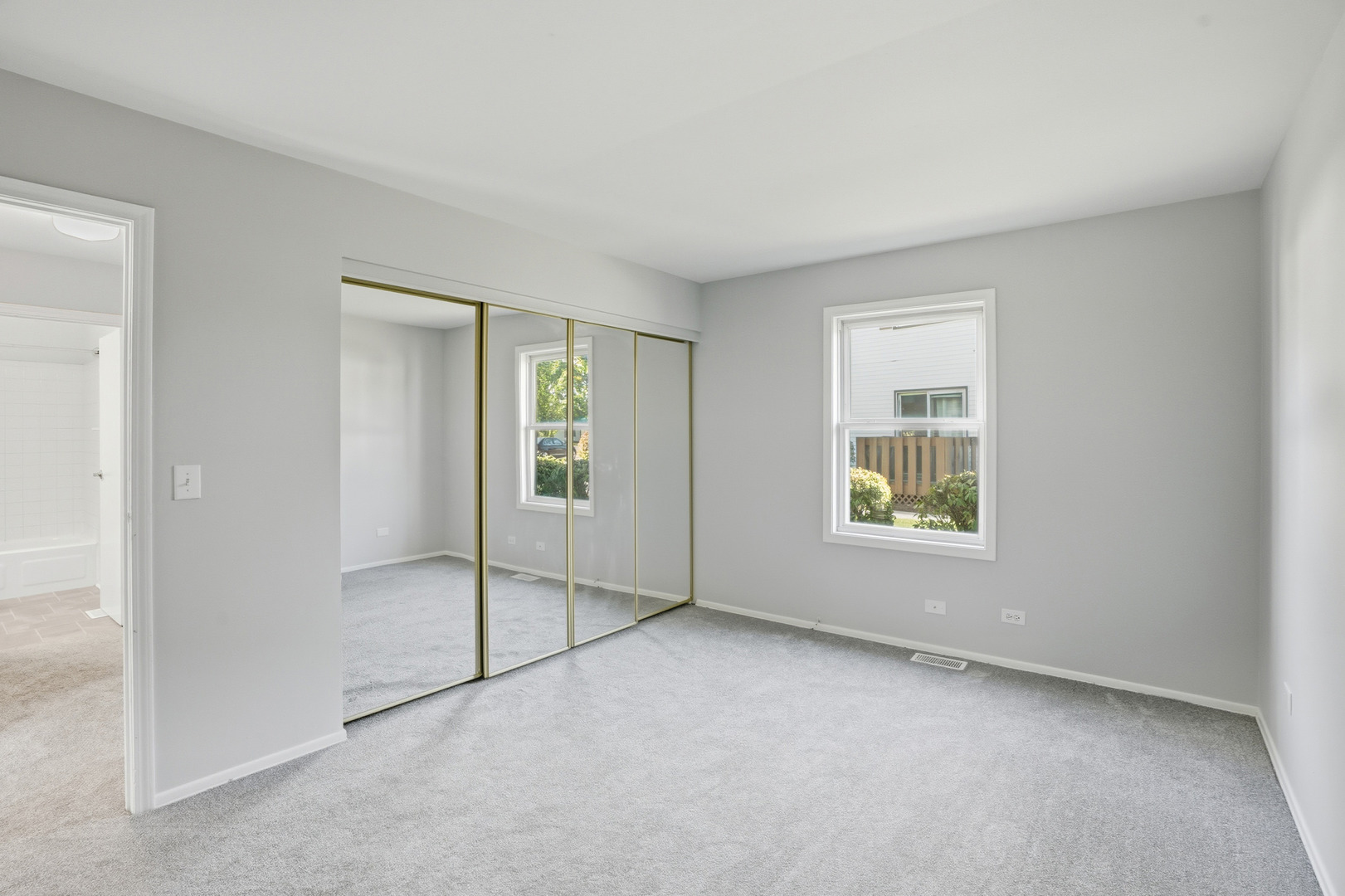 20137 S Hampton Court #A, Frankfort, IL 60423