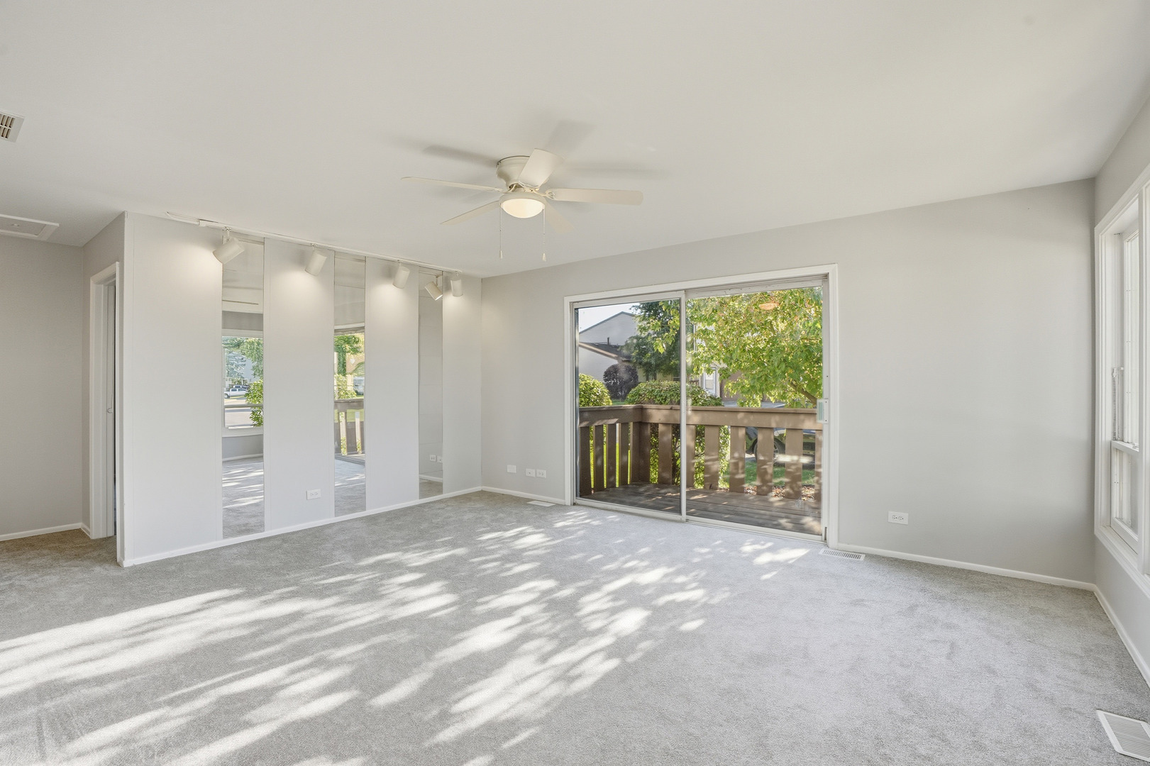 20137 S Hampton Court #A, Frankfort, IL 60423