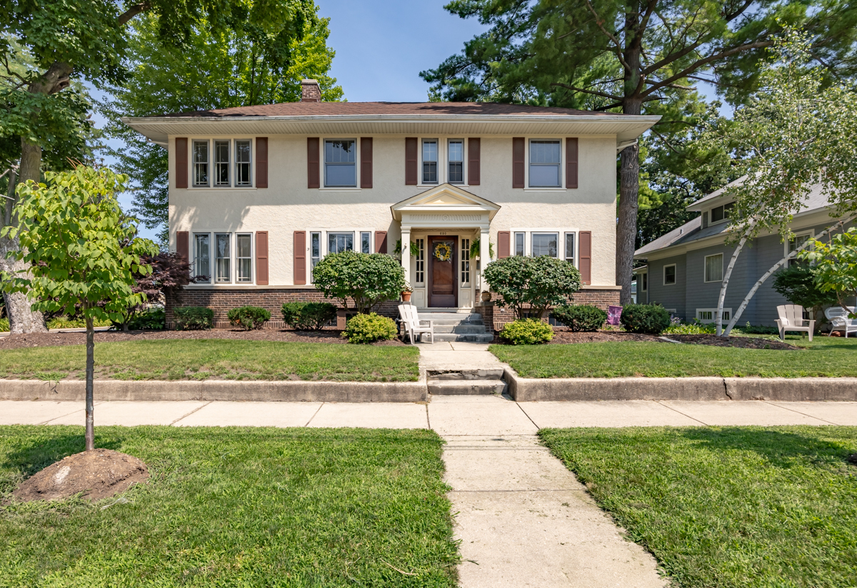 650 Park Street, Elgin, IL 60120