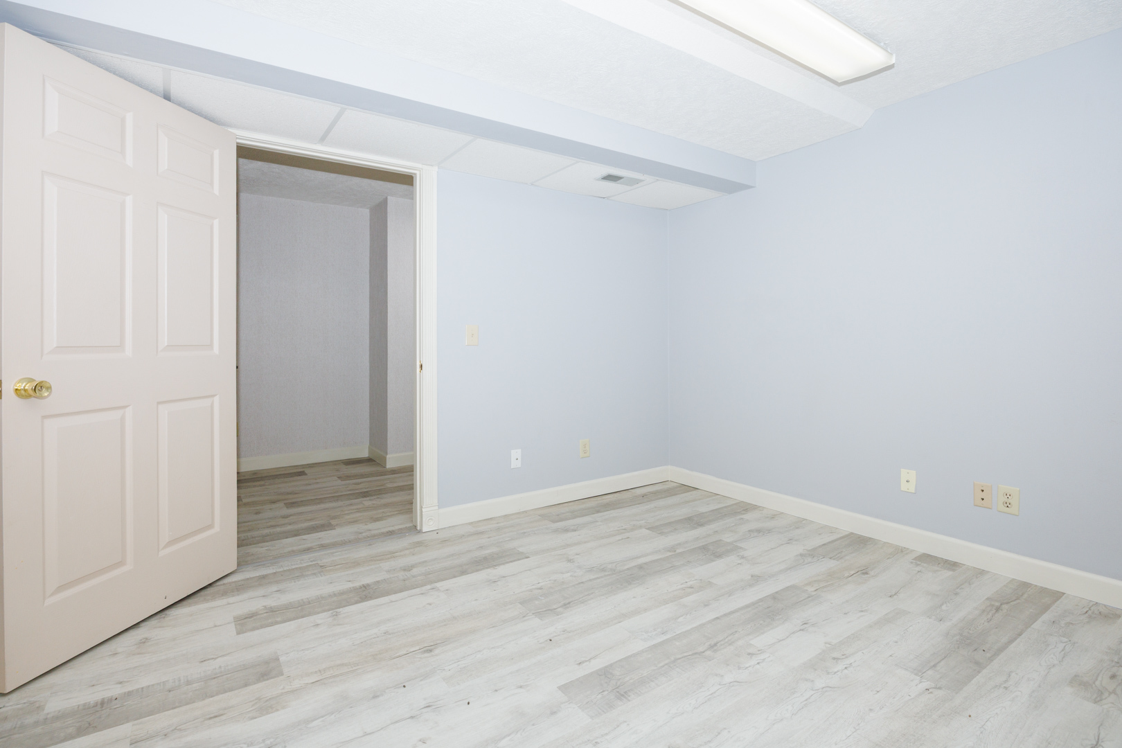 901 E Grove Street #P, Bloomington, IL 61701