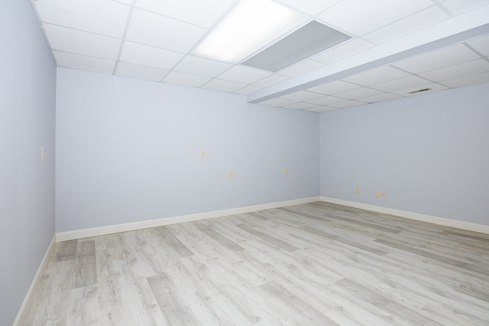 901 E Grove Street #H, Bloomington, IL 61701