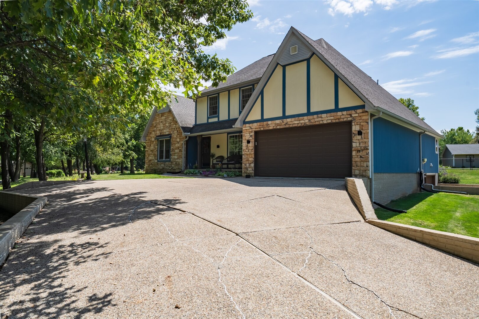 1 Timber Creek Court, Towanda, IL 61776