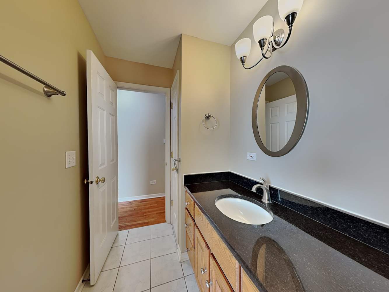 29835 Bayshore Drive, Lake Bluff, IL 60044