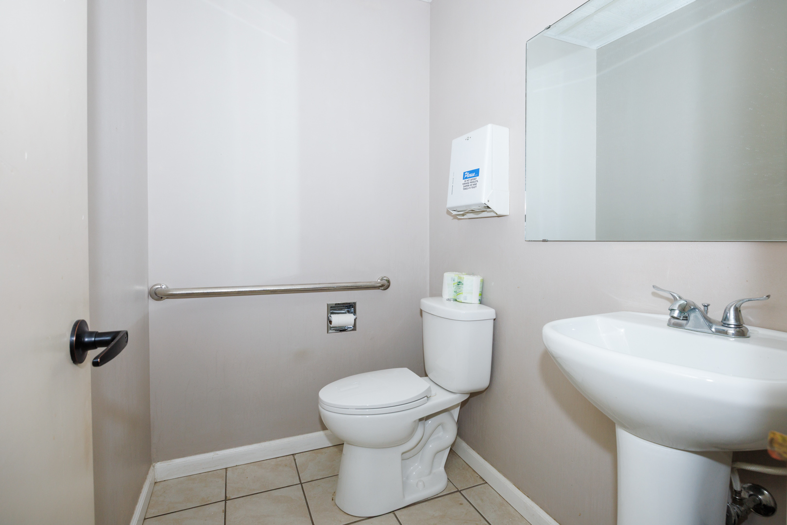 901 E Grove Street #C2, Bloomington, IL 61701