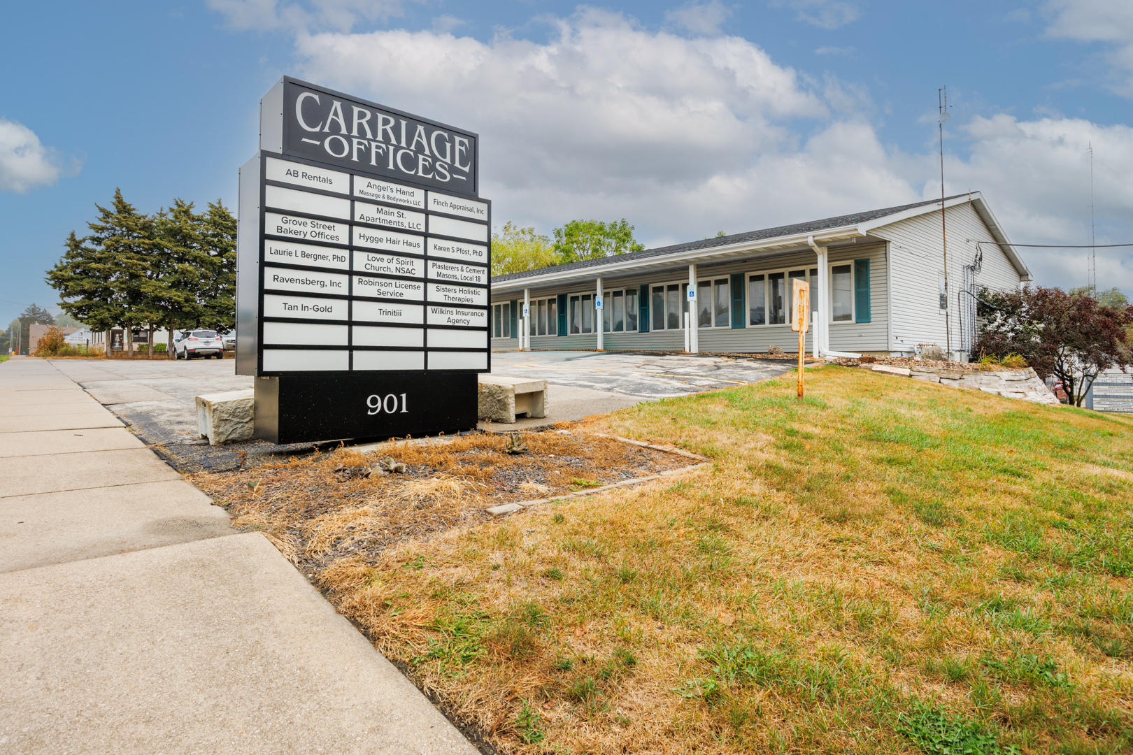 901 E Grove Street #C2, Bloomington, IL 61701