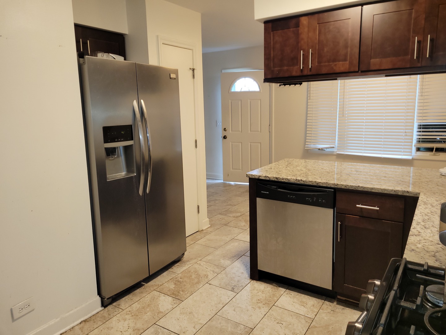 208 Juniper Terrace, Round Lake Beach, IL 60073