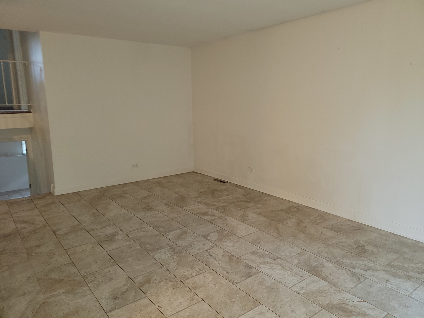 208 Juniper Terrace, Round Lake Beach, IL 60073