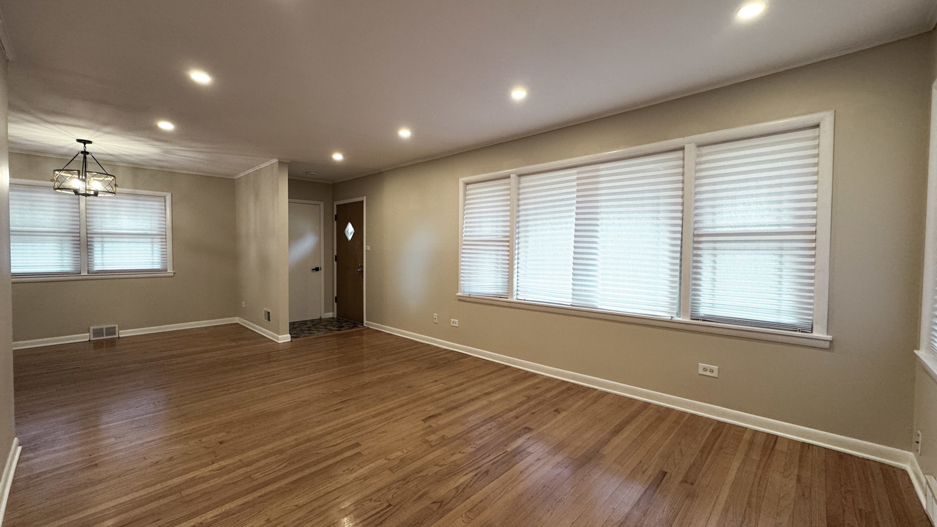 612 N Hillside Avenue, Hillside, IL 60162
